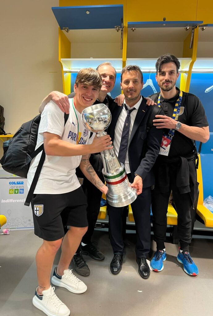 Parma promozione in Serie A Radiologia Pasta festeggia